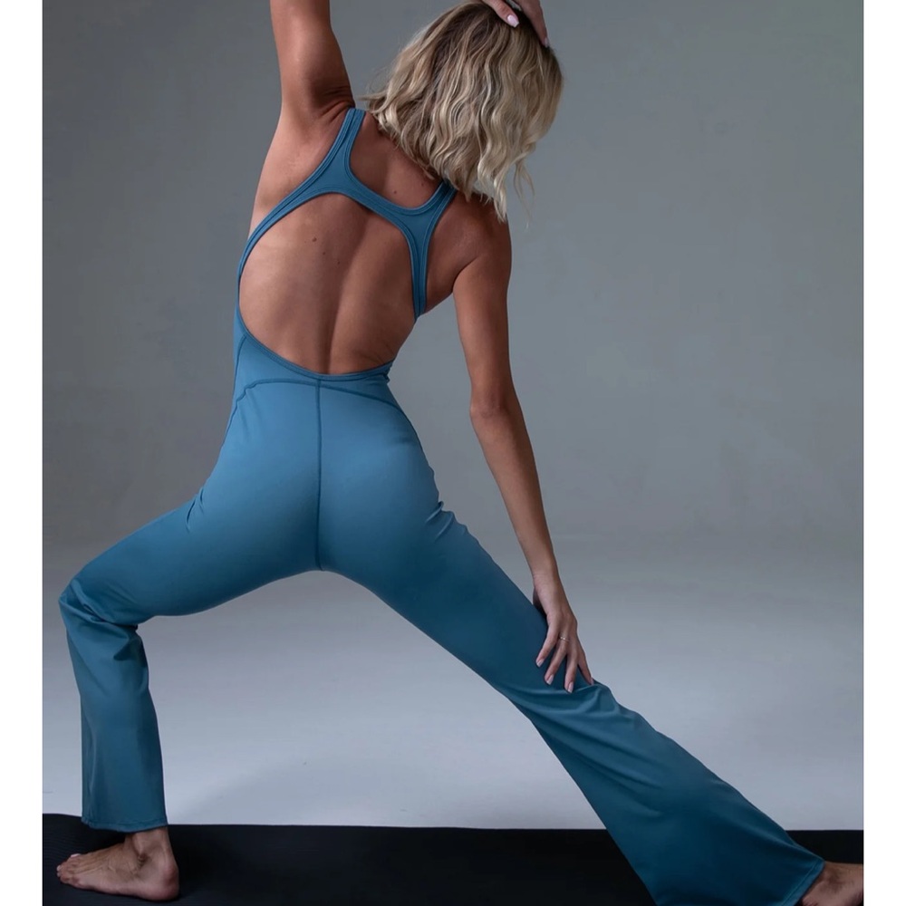 MFD AIRY BACKLESS YOGA ROMPER  Teal Women's Jumpsuit